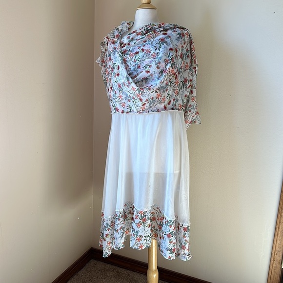 Alice + Olivia Miora Floral Ruffled Dress Multicolored Ruffled On/Off Shoulder - Picture 15 of 17